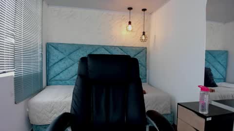 Snapshot of lucy_greys_ chatting on December 2025 07:55:01 PM Lucy Greys online show from December 2025 07:55:01 PM