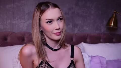 LucyAddison online show from July 2026 03:32:01 AM
