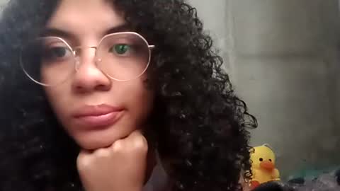 Lucia online show from October 2025 06:19:02 PM