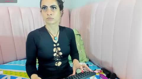 lucycarterr online show from June 2026 03:55:01 AM