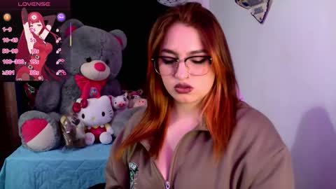 LUCIA  online show from October 2025 11:20:01 PM