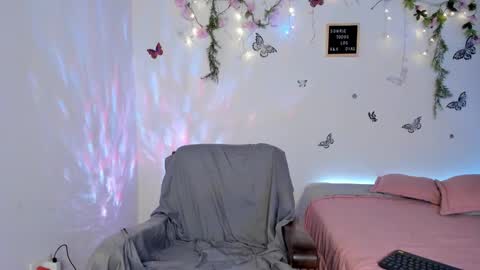 Lucy online show from December 2024 01:13:01 AM