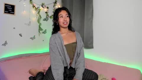 Lucy online show from March 2025 04:02:02 AM