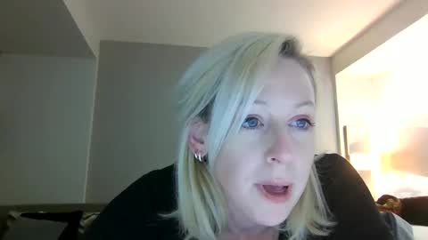 Snapshot of lucyloveslookers78240 chatting on December 2024 03:15:02 AM Lucy Loves Lookers online show from December 2024 03:15:02 AM