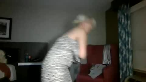 Snapshot of lucyloveslookers78240 chatting on December 2024 07:44:01 AM Lucy Loves Lookers online show from December 2024 07:44:01 AM