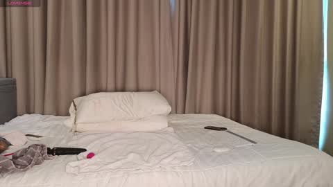 Snapshot of lucynuty chatting on October 2025 06:23:02 AM Love kinky Go here online show from October 2025 06:23:02 AM