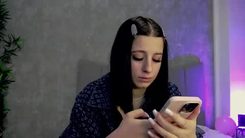 lucyrayy online show from February 2026 08:31:02 PM