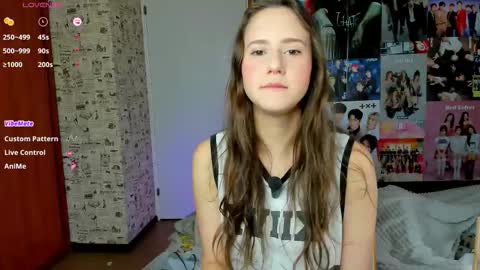 Lucy Rose online show from September 2025 07:47:01 AM