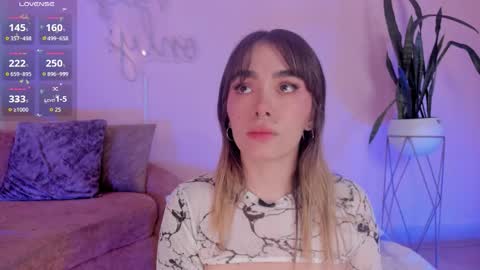 Lucy online show from November 2025 03:49:02 AM