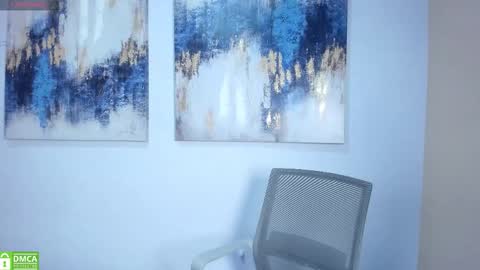 Snapshot of lucyy_liiu chatting on October 2025 02:01:02 PM Lucy Liiu online show from October 2025 02:01:02 PM