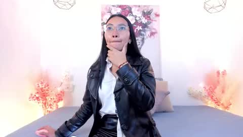 Snapshot of lucyy_liiu chatting on October 2025 11:55:02 AM Lucy Liiu online show from October 2025 11:55:02 AM