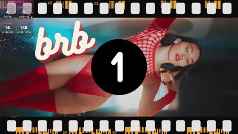 Snapshot of lucyy_liiu chatting on November 2025 03:22:01 PM Lucy Liiu online show from November 2025 03:22:01 PM