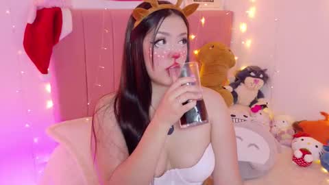 LUCYY FROM HOME  online show from December 2025 02:30:02 AM