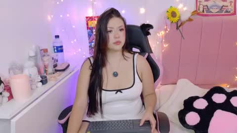 LUCYY FROM HOME  online show from March 2026 02:14:02 AM