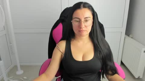 Snapshot of lucyycharm chatting on July 2026 12:52:02 PM Lucy online show from July 2026 12:52:02 PM