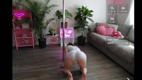 Lucy online show from April 2026 10:53:01 PM