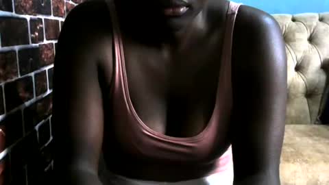 Snapshot of lue_123 chatting on August 2026 05:09:01 AM Lue 123 online show from August 2026 05:09:01 AM