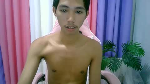 lui_the_fucker online show from October 2025 11:07:01 PM