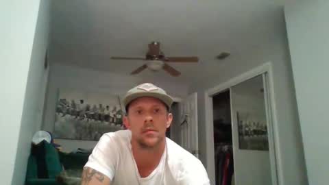 luiggii0904 online show from February 2025 07:05:01 AM