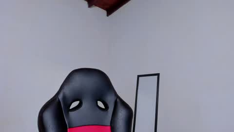 Luigi Vitale online show from April 2026 01:12:02 AM