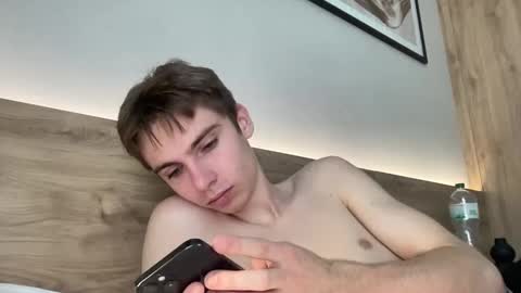 Snapshot of luis_7777 chatting on November 2025 10:47:02 AM Luis online show from November 2025 10:47:02 AM