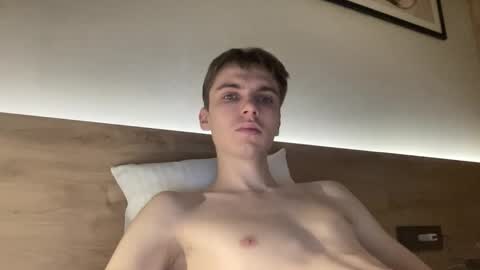 Snapshot of luis_7777 chatting on December 2025 02:34:02 PM Luis online show from December 2025 02:34:02 PM