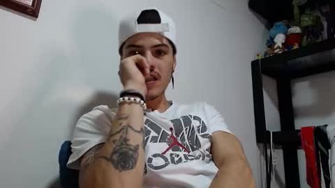 Snapshot of luis_as chatting on November 2025 09:54:02 AM Luis AS online show from November 2025 09:54:02 AM