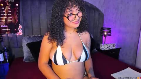 Snapshot of luisa_cameron chatting on November 2025 09:36:01 PM online show from November 2025 09:36:01 PM