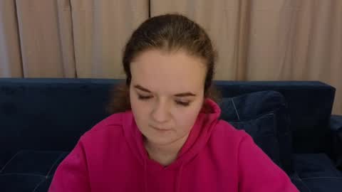 Snapshot of luisa_rosee chatting on February 2025 12:39:02 PM Luisa Rosee online show from February 2025 12:39:02 PM