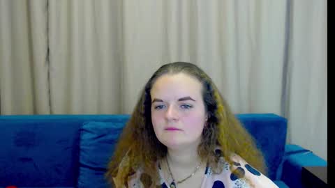 Snapshot of luisa_rosee chatting on February 2025 04:40:02 PM Luisa Rosee online show from February 2025 04:40:02 PM