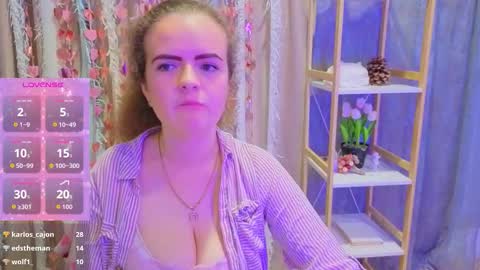 Snapshot of luisa_rosee chatting on November 2025 08:45:01 PM Luisa Rosee online show from November 2025 08:45:01 PM