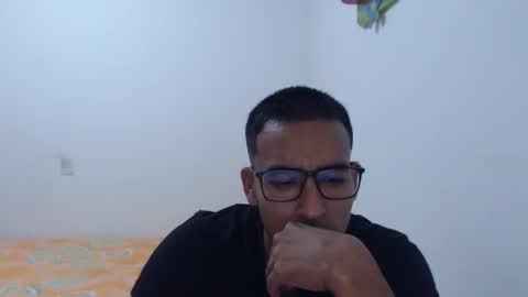 Snapshot of luisatr2017 chatting on December 2025 04:40:02 AM luisatr2017 online show from December 2025 04:40:02 AM