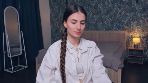 Luisa online show from October 2025 07:00:02 AM