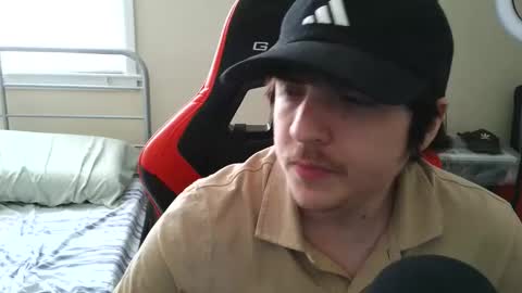 Luisdiaztube online show from May 2026 07:30:01 PM