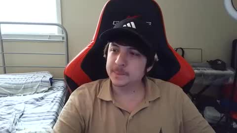 Luisdiaztube online show from May 2026 07:08:01 PM