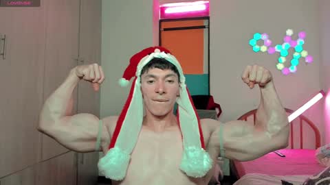 Snapshot of luisfernikesportboy chatting on December 2024 11:30:01 PM Luis Fer PVT IS OPEN online show from December 2024 11:30:01 PM