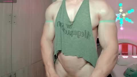 Snapshot of luisfernikesportboy chatting on February 2025 10:29:02 PM Luis Fer PVT IS OPEN online show from February 2025 10:29:02 PM