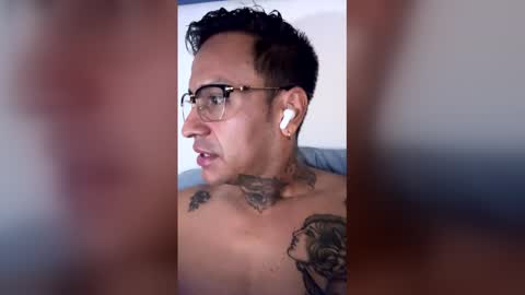 luisjg24hrs online show from April 2026 05:43:02 PM
