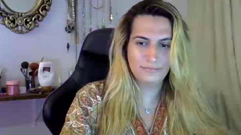 Snapshot of luizacandy chatting on December 2024 10:21:01 PM luizacandy online show from December 2024 10:21:01 PM