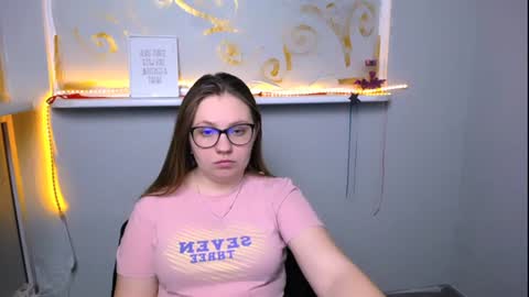 Snapshot of luizaheems_ chatting on December 2024 12:13:01 PM Luiza online show from December 2024 12:13:01 PM