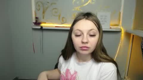 Snapshot of luizaheems_ chatting on January 2025 11:32:01 AM Luiza online show from January 2025 11:32:01 AM