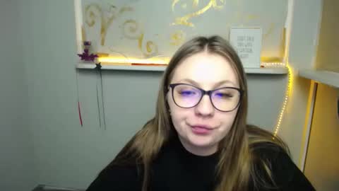 Snapshot of luizaheems_ chatting on January 2025 11:04:02 AM Luiza online show from January 2025 11:04:02 AM