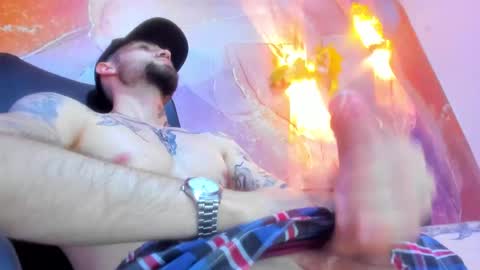 Snapshot of luke_davis01 chatting on February 2025 05:55:02 PM LUKE online show from February 2025 05:55:02 PM