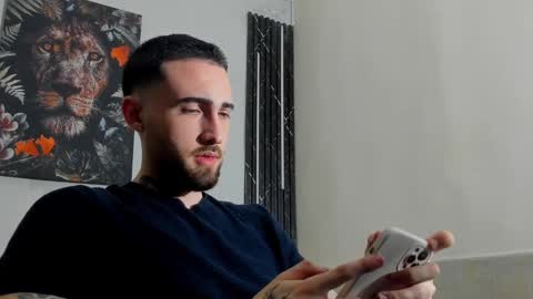 Snapshot of luke_davis01 chatting on February 2025 01:28:02 PM LUKE online show from February 2025 01:28:02 PM