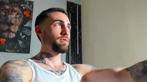 Snapshot of luke_davis01 chatting on March 2025 04:44:01 PM LUKE online show from March 2025 04:44:01 PM