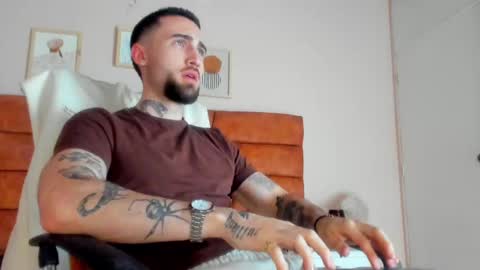 Snapshot of luke_davis01 chatting on March 2025 08:11:02 PM LUKE online show from March 2025 08:11:02 PM