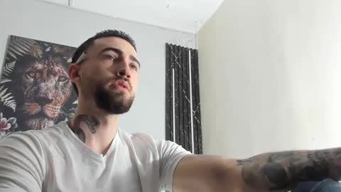 Snapshot of luke_davis01 chatting on March 2025 01:19:02 PM LUKE online show from March 2025 01:19:02 PM