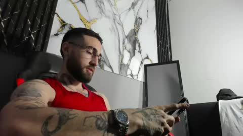 Snapshot of luke_davis01 chatting on September 2025 01:22:02 PM LUKE online show from September 2025 01:22:02 PM