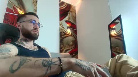 Snapshot of luke_davis01 chatting on September 2025 01:00:01 PM LUKE online show from September 2025 01:00:01 PM