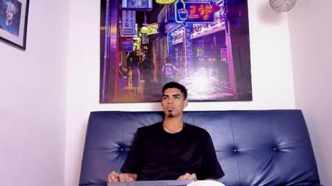 Snapshot of luke_evans01 chatting on February 2025 02:25:02 AM The Luke online show from February 2025 02:25:02 AM